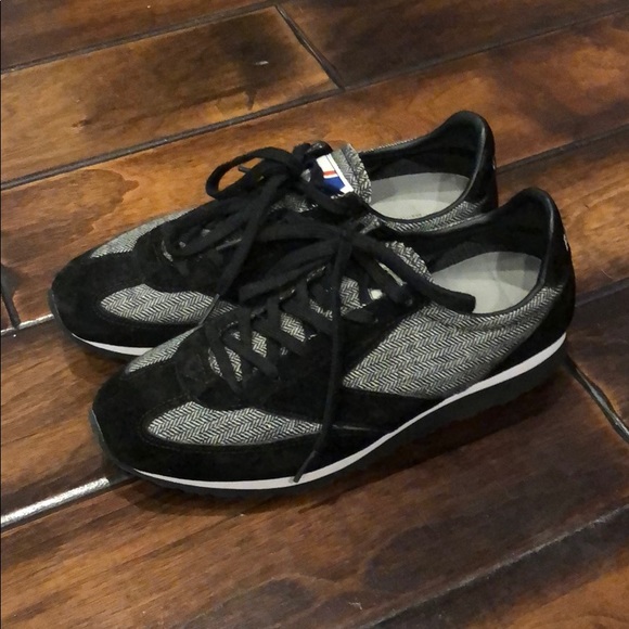vintage brooks sneakers